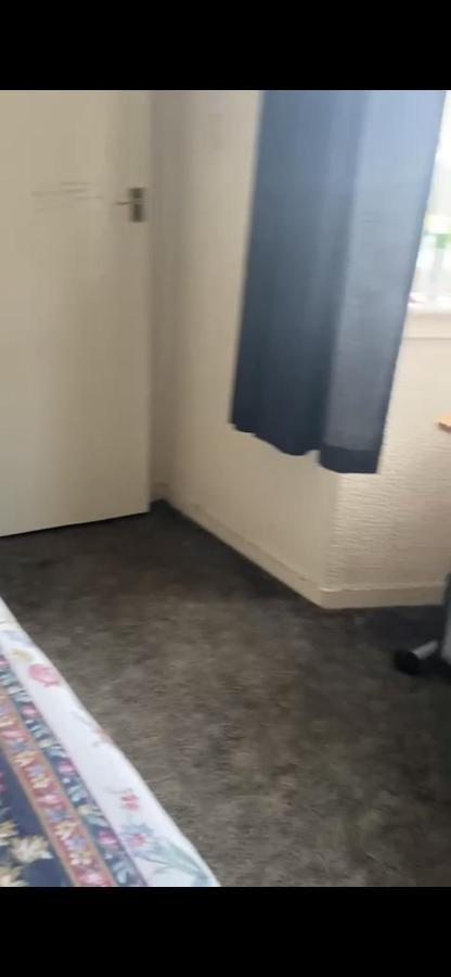 Bushbury132アパートメント エクステリア 写真